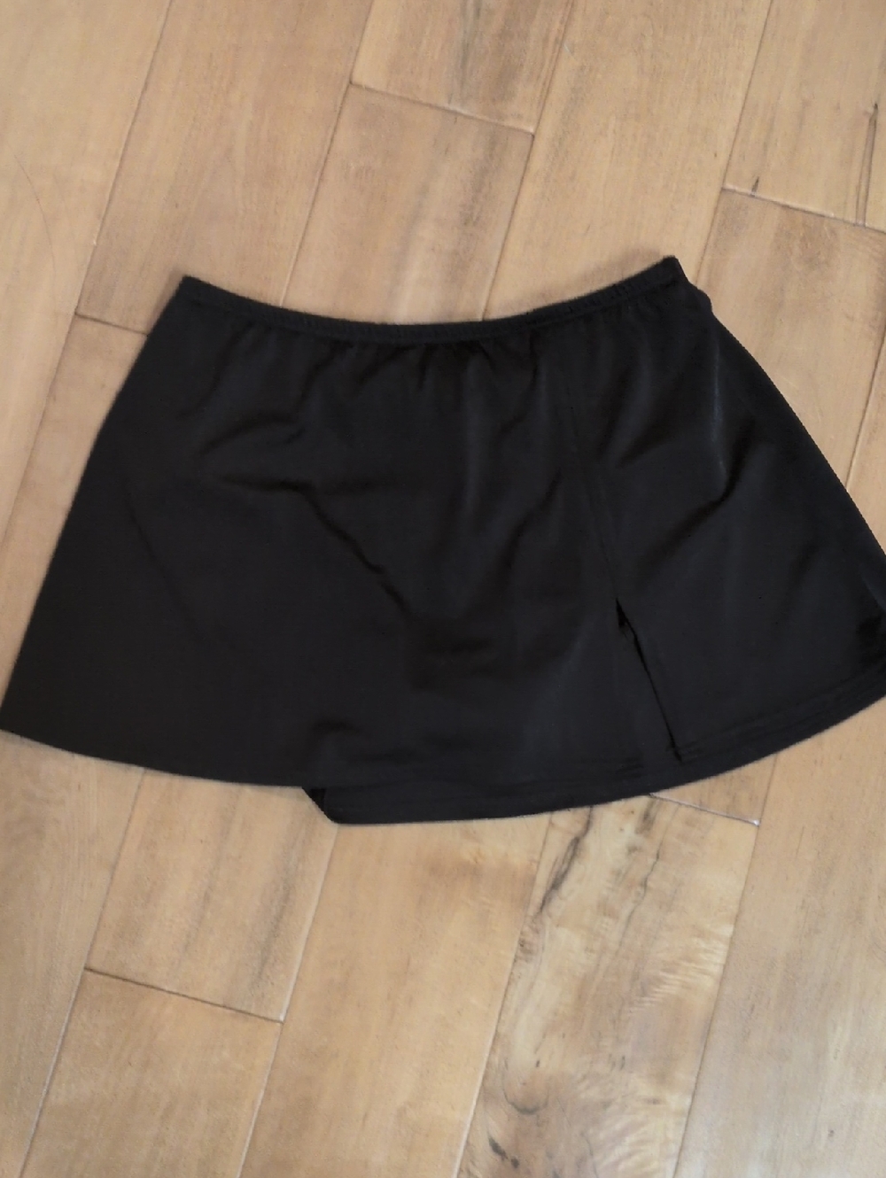 Miraclesuit Black Swim Skirt Size 8 Bathing Suit Bikini Bottoms  Cover Up